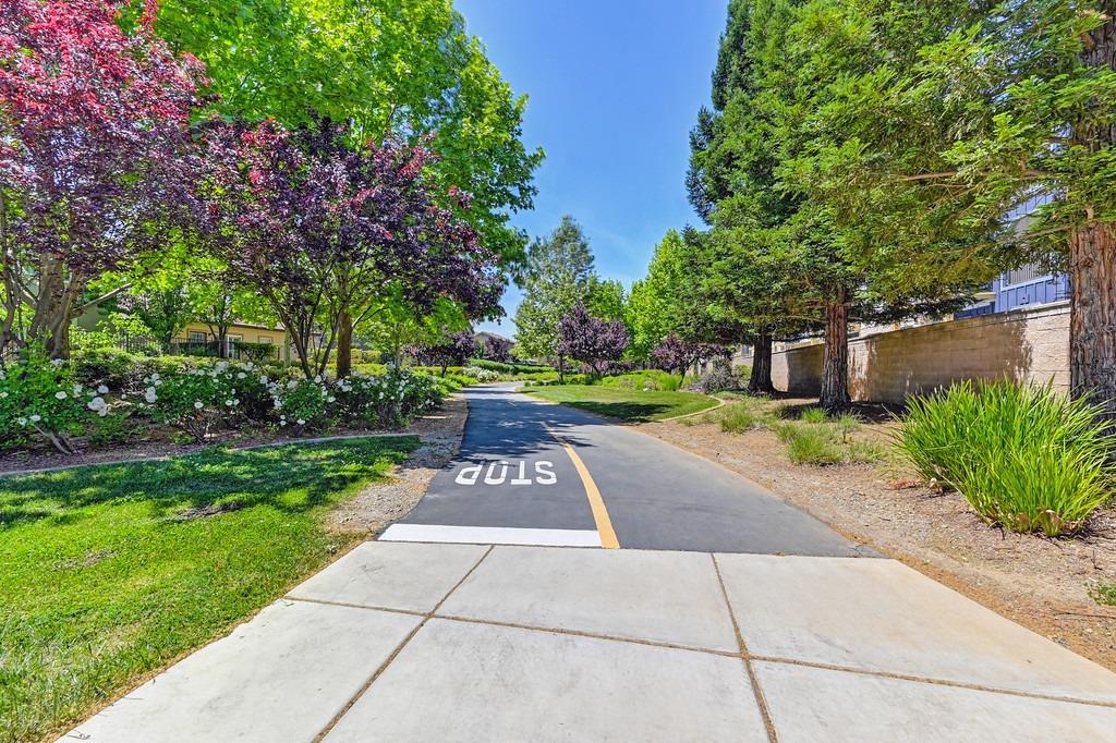 Detail Gallery Image 47 of 49 For 3532 Nouveau Way, Rancho Cordova,  CA 95670 - 4 Beds | 3 Baths