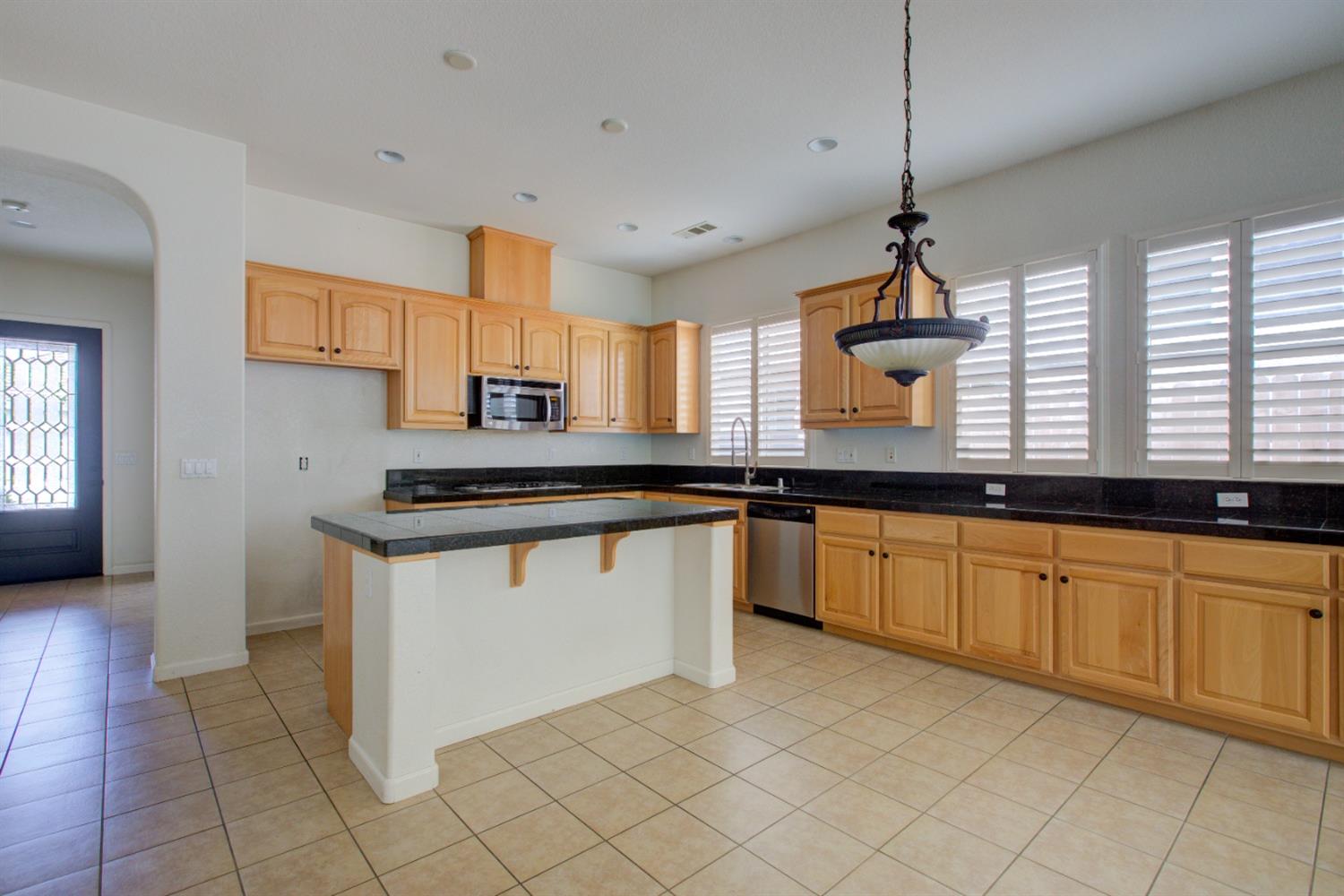 Detail Gallery Image 23 of 37 For 3804 Apple Blossom Ln, Turlock,  CA 95382 - 3 Beds | 2 Baths