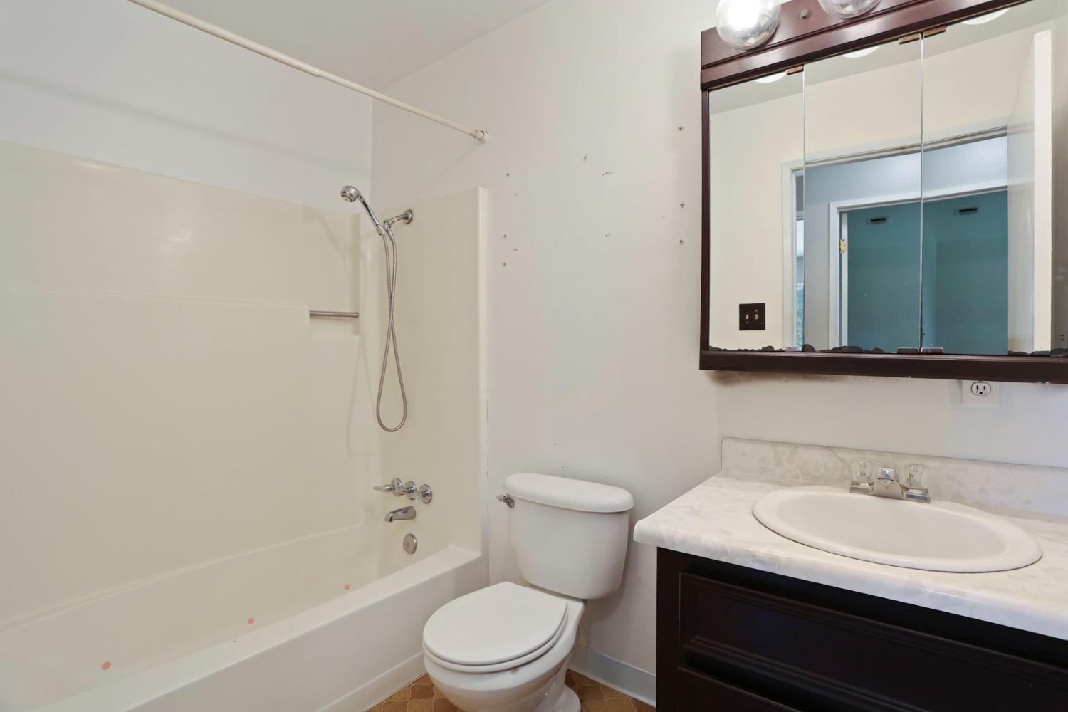 Detail Gallery Image 22 of 40 For 133 S Carroll Ave, Stockton,  CA 95215 - 3 Beds | 2 Baths