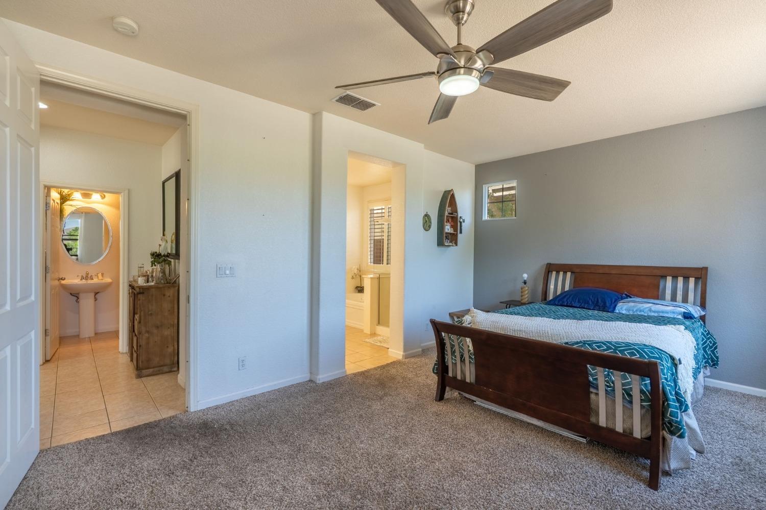 Detail Gallery Image 19 of 44 For 9015 Tee Box Ct, Patterson,  CA 95363 - 4 Beds | 3/1 Baths