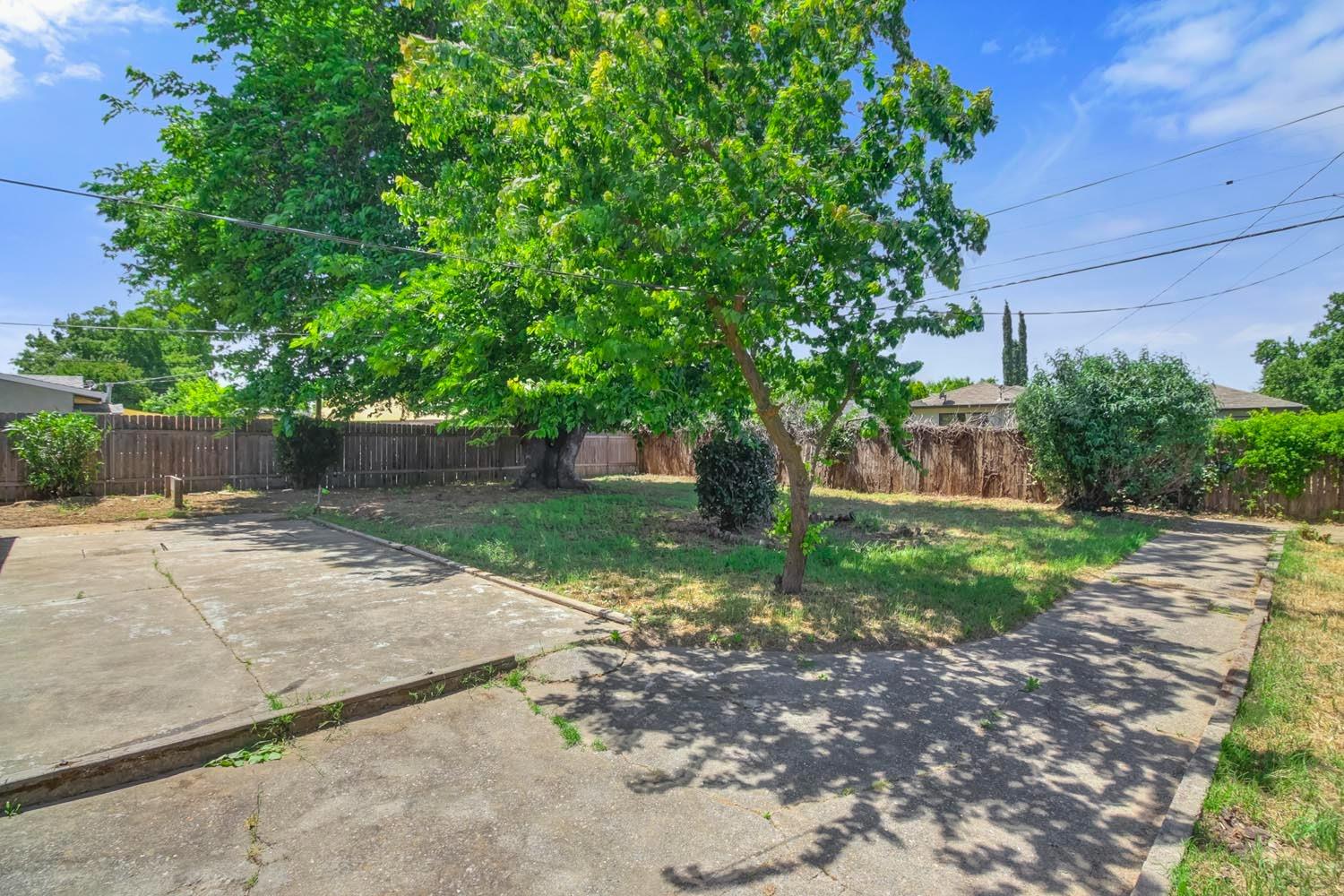Detail Gallery Image 38 of 44 For 5720 Ortega St, Sacramento,  CA 95824 - 3 Beds | 2 Baths