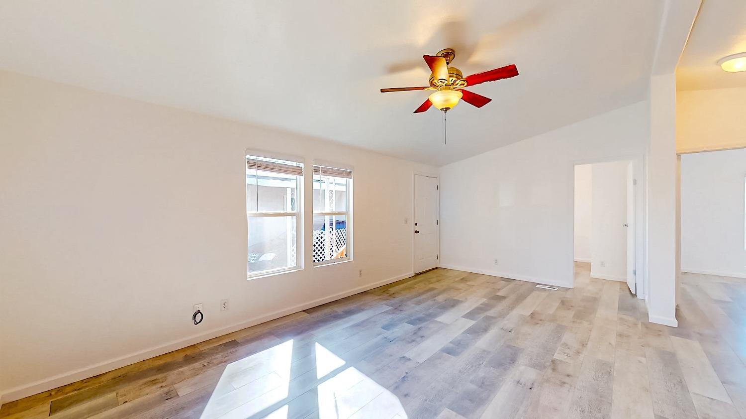 Detail Gallery Image 8 of 35 For 2151 E Pacheco Blvd 57, Los Banos,  CA 93635 - 3 Beds | 2 Baths