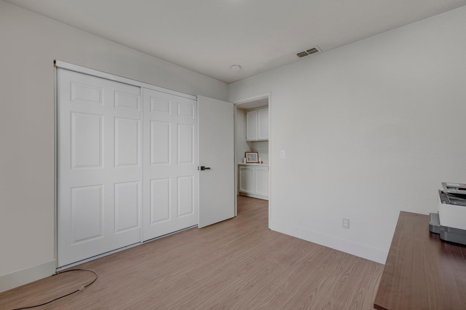 Detail Gallery Image 26 of 36 For 7101 Sutherland Way, Elk Grove,  CA 95758 - 3 Beds | 2 Baths