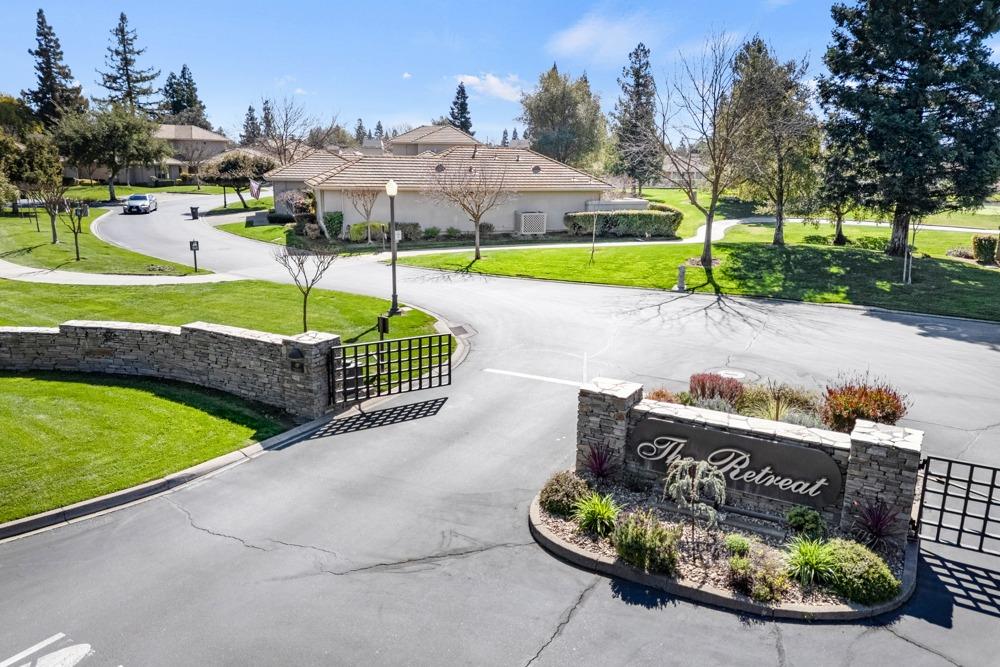 Detail Gallery Image 2 of 56 For 9608 Golf Course Ln, Elk Grove,  CA 95758 - 2 Beds | 2 Baths