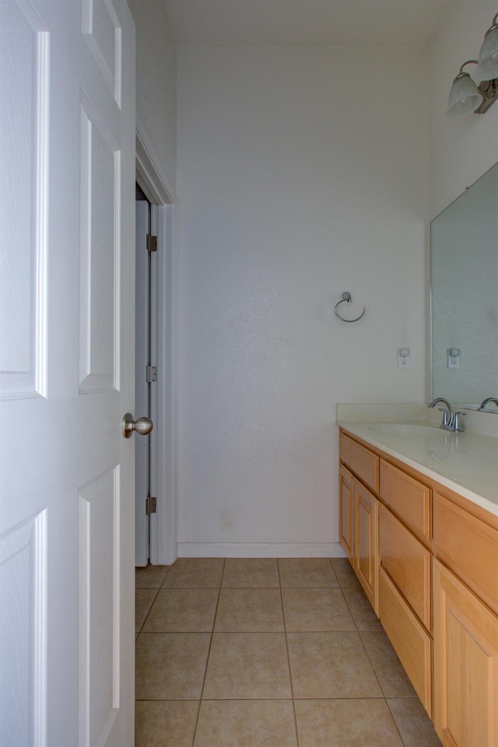 Detail Gallery Image 27 of 37 For 3804 Apple Blossom Ln, Turlock,  CA 95382 - 3 Beds | 2 Baths