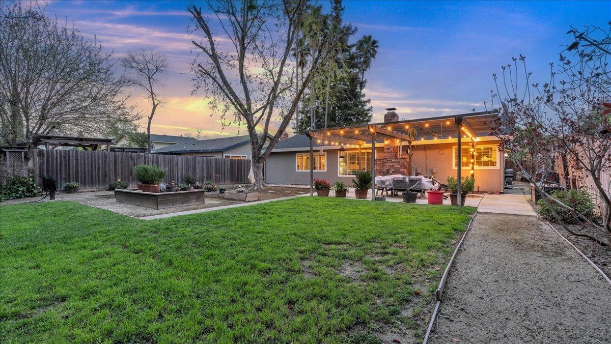 Detail Gallery Image 29 of 37 For 7251 Starflower Dr, Citrus Heights,  CA 95621 - 4 Beds | 2 Baths