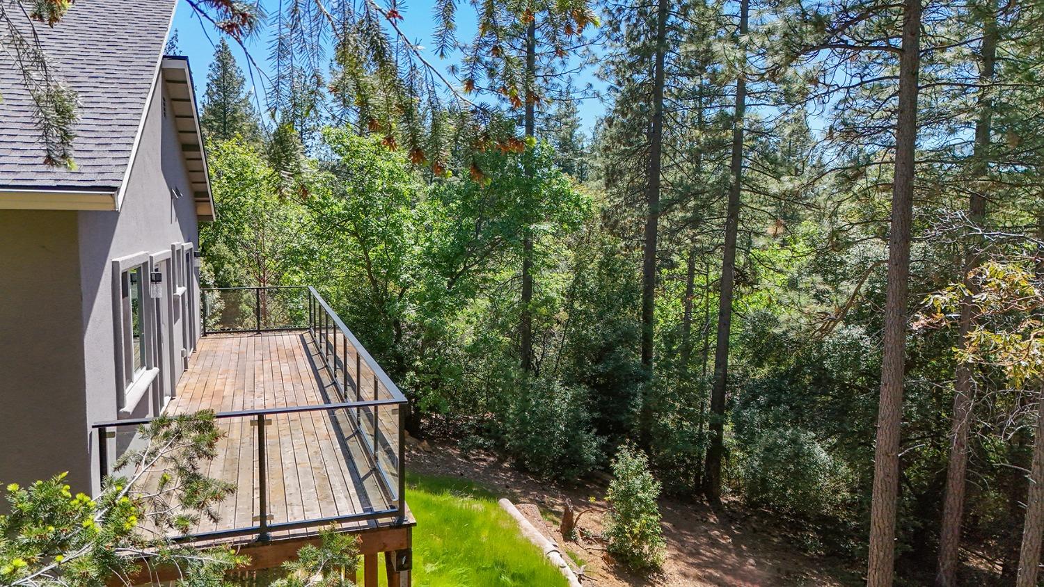 Buckeye Court, Placerville, California image 7