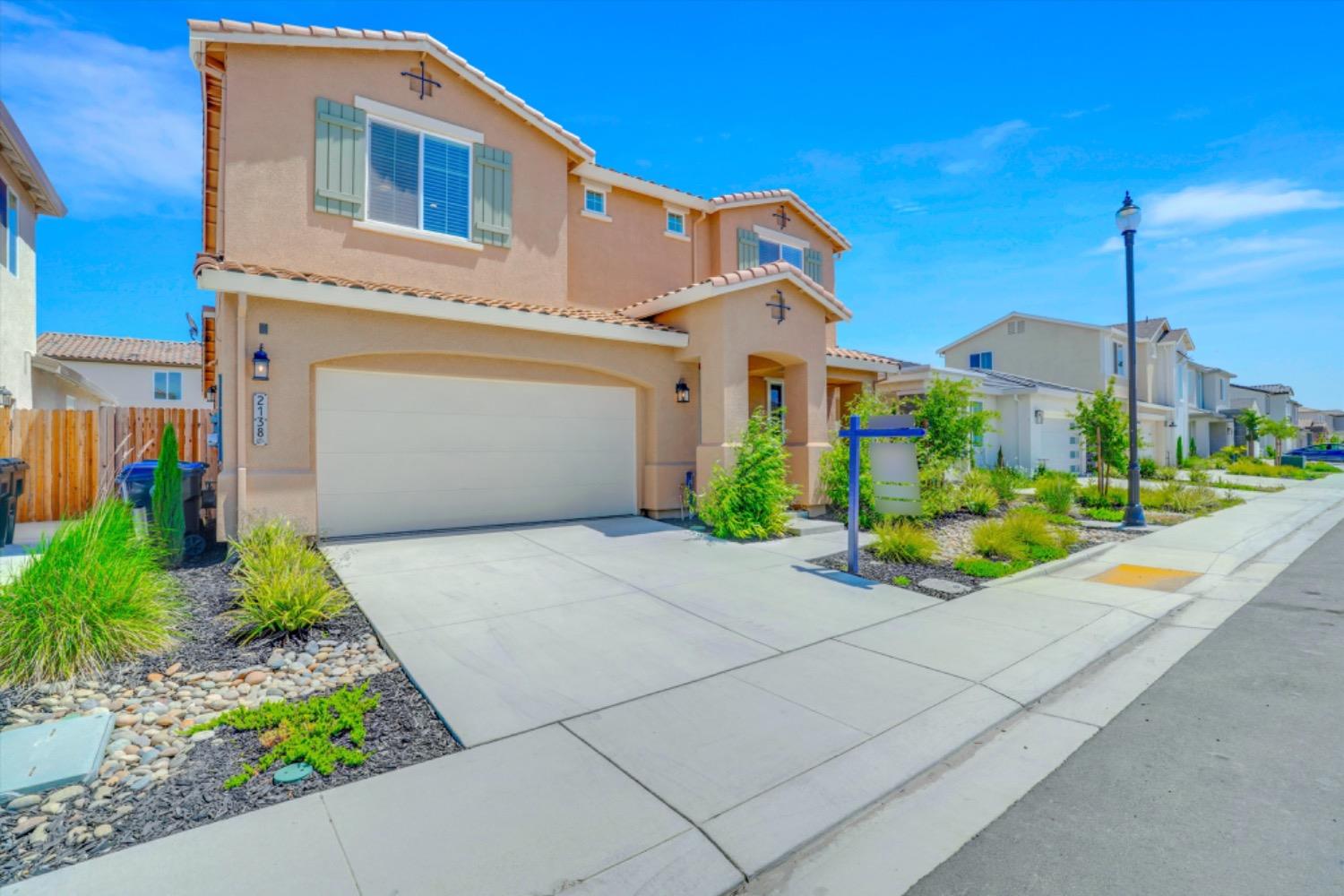 Enchantment Drive, Manteca, California image 3