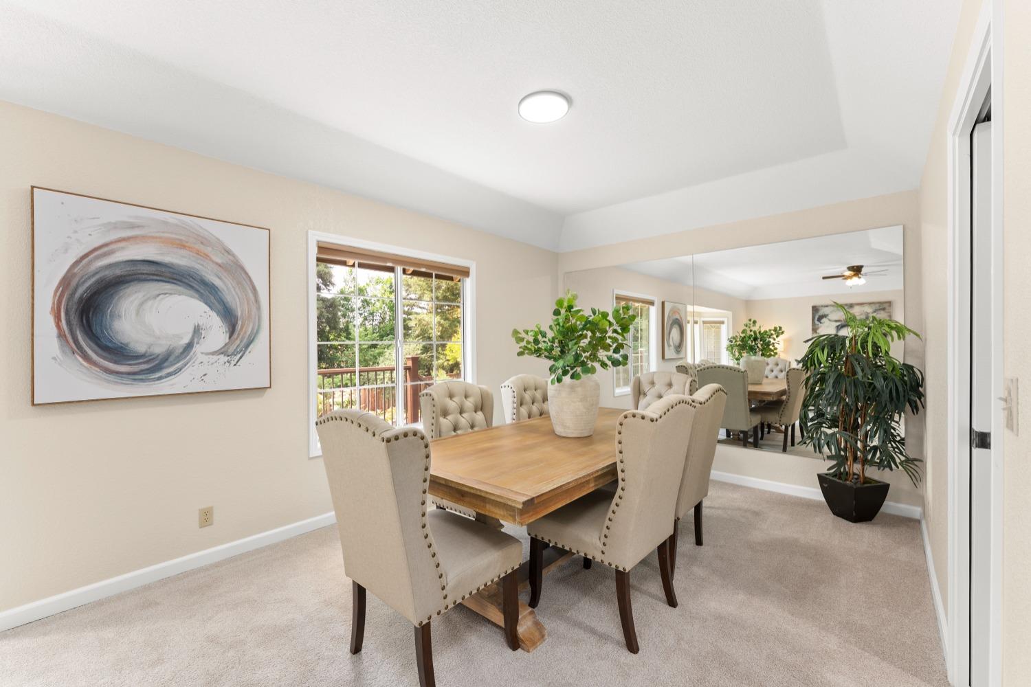 Detail Gallery Image 8 of 38 For 8462 Hialeah Way, Fair Oaks,  CA 95628 - 4 Beds | 3 Baths