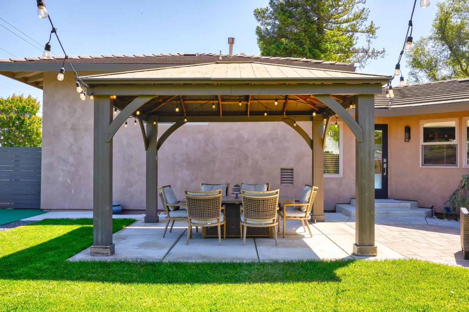 Detail Gallery Image 47 of 65 For 23271 S Pebble Beach Ln, Ripon,  CA 95366 - 3 Beds | 3 Baths