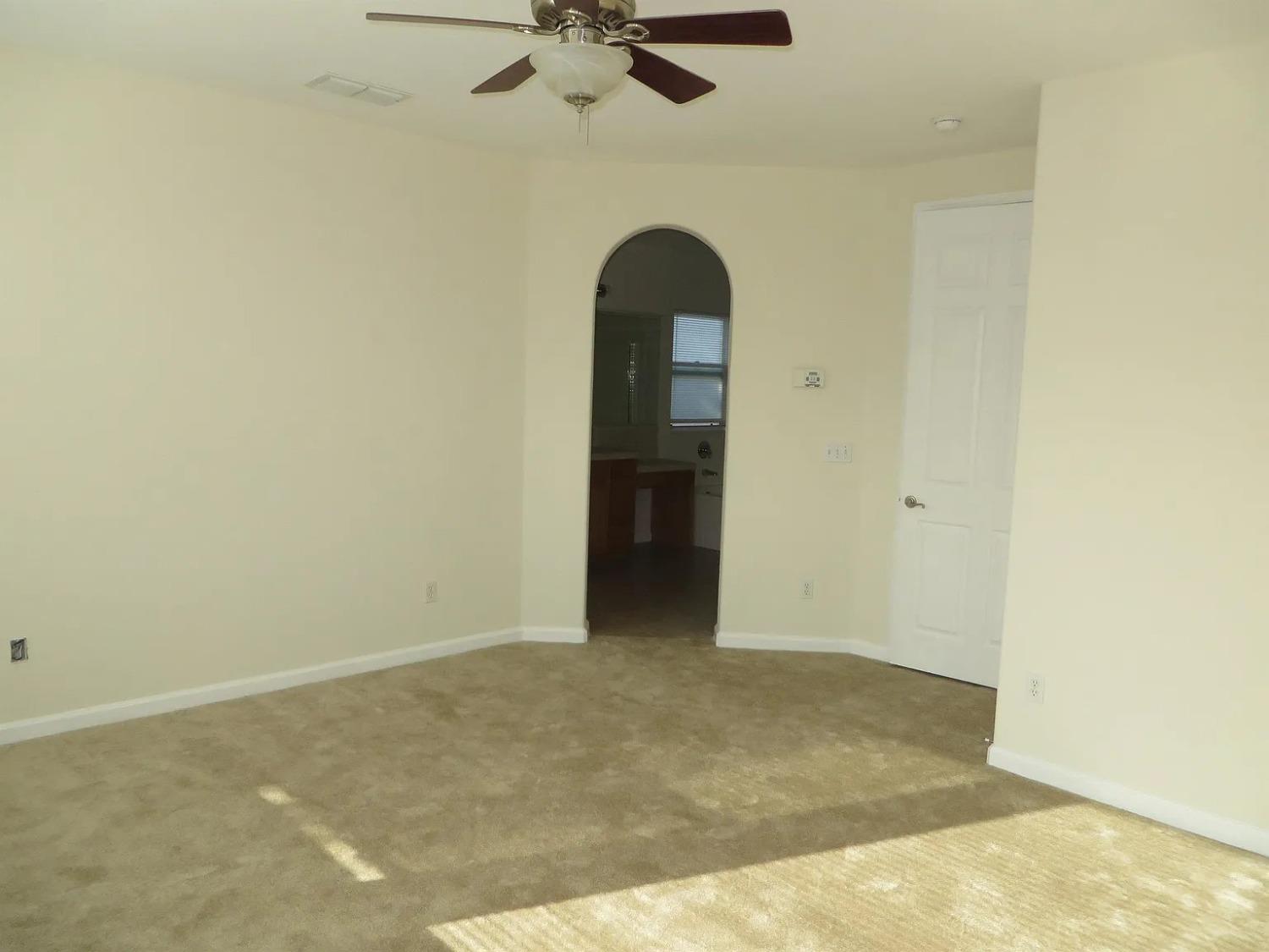 Detail Gallery Image 15 of 17 For 2120 Lonnie Beck Way, Stockton,  CA 95209 - 4 Beds | 2/1 Baths