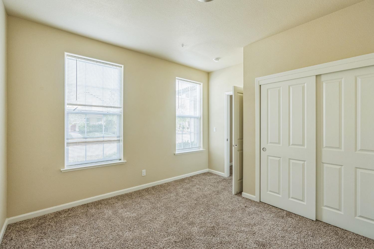 Detail Gallery Image 15 of 29 For 604 Cecily St, King City,  CA 93930 - 5 Beds | 3 Baths