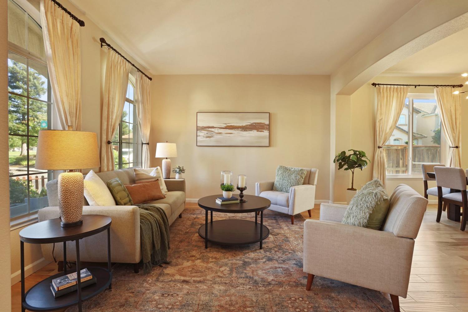 Detail Gallery Image 6 of 65 For 9572 Crystal Water Way, Elk Grove,  CA 95624 - 6 Beds | 4/1 Baths