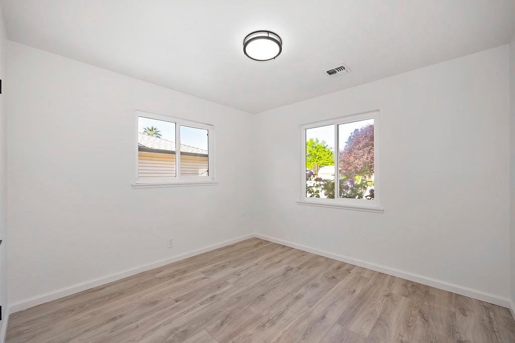 Detail Gallery Image 33 of 44 For 2517 Zinfandel Dr, Rancho Cordova,  CA 95670 - 3 Beds | 2 Baths