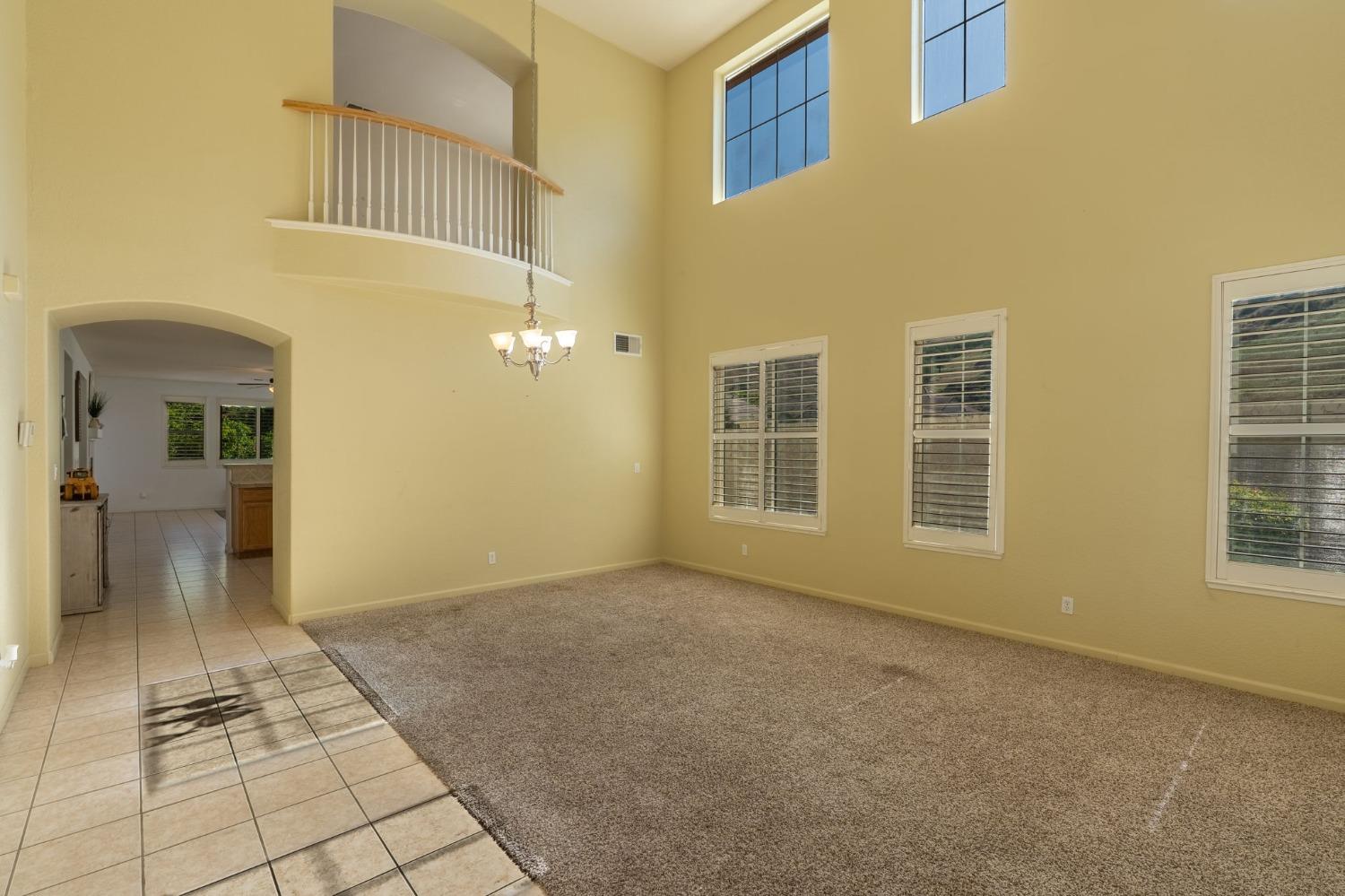 Detail Gallery Image 7 of 44 For 9015 Tee Box Ct, Patterson,  CA 95363 - 4 Beds | 3/1 Baths