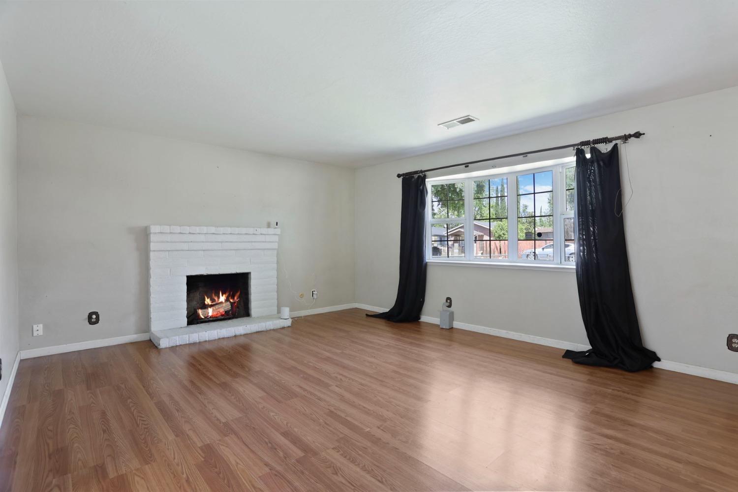 Detail Gallery Image 11 of 40 For 133 S Carroll Ave, Stockton,  CA 95215 - 3 Beds | 2 Baths