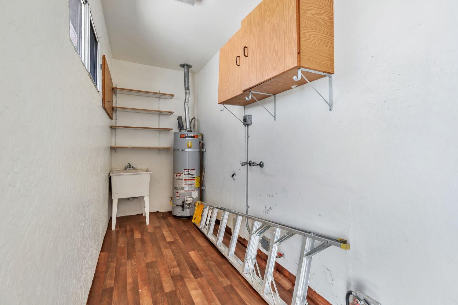 Detail Gallery Image 27 of 42 For 522 K St, Los Banos,  CA 93635 - 3 Beds | 1 Baths