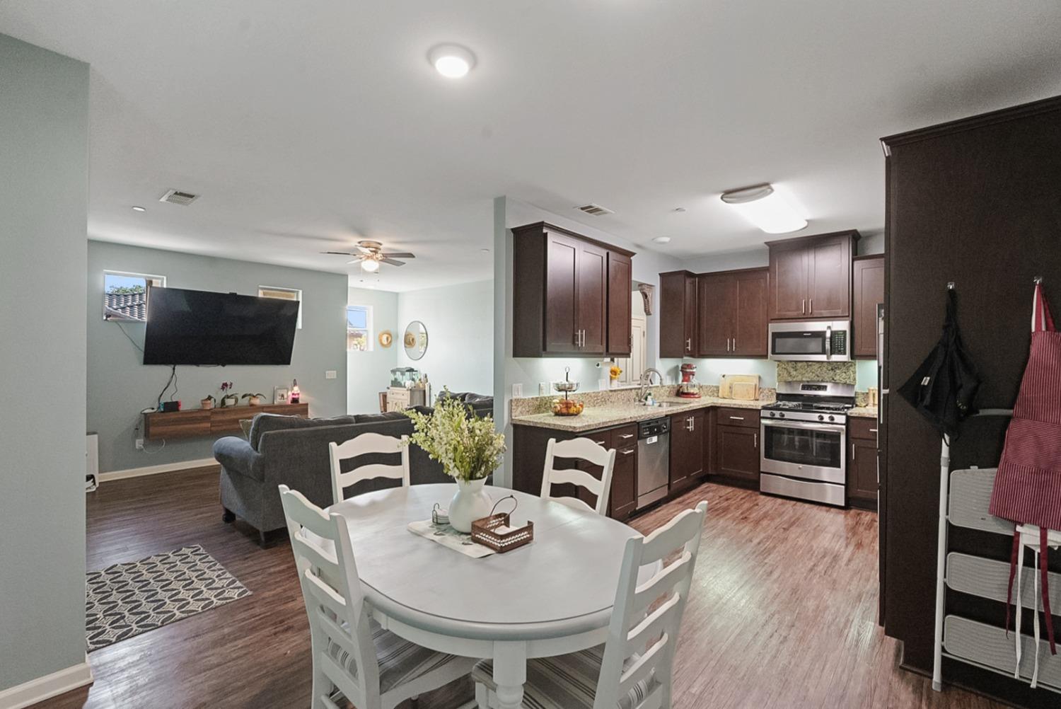 Detail Gallery Image 9 of 26 For 140 Ivy Ave #A5,  Patterson,  CA 95363 - 2 Beds | 2 Baths