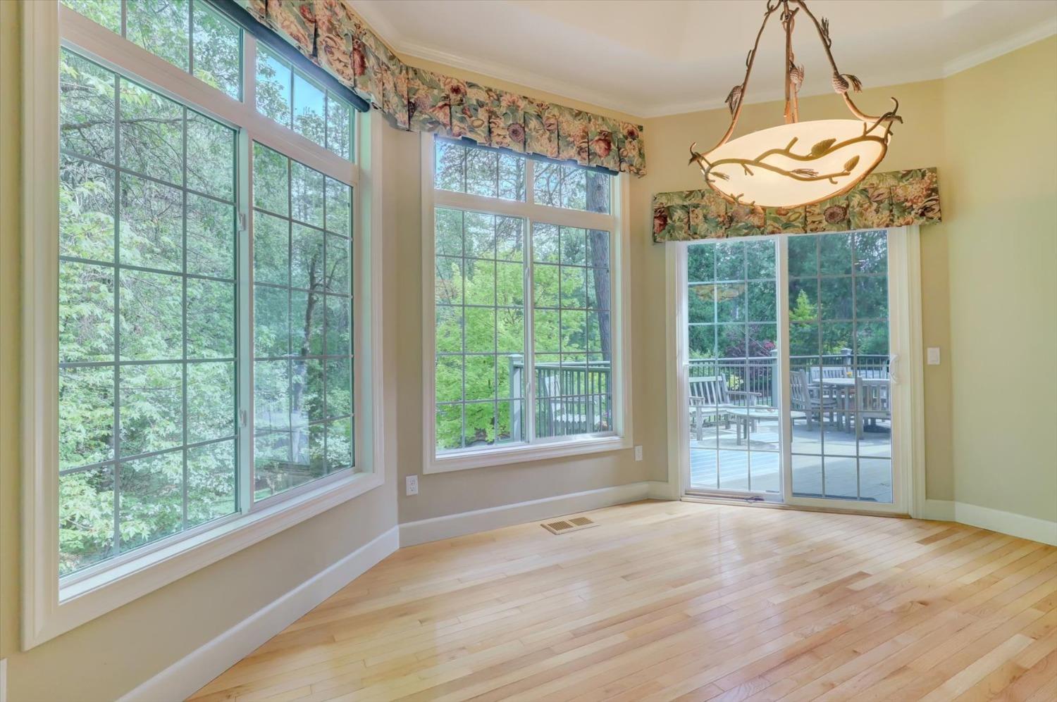 Detail Gallery Image 29 of 99 For 12857 Chatsworth Ln, Grass Valley,  CA 95945 - 4 Beds | 4/1 Baths