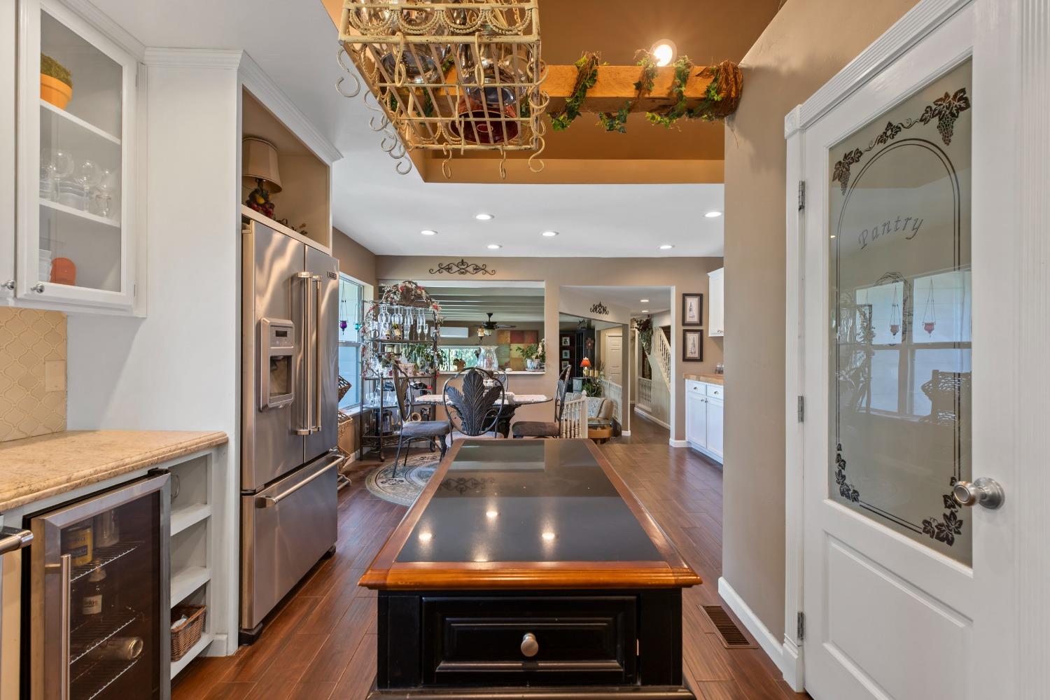 Detail Gallery Image 18 of 65 For 100 W Church Ln, Sonora,  CA 95370 - 4 Beds | 4 Baths