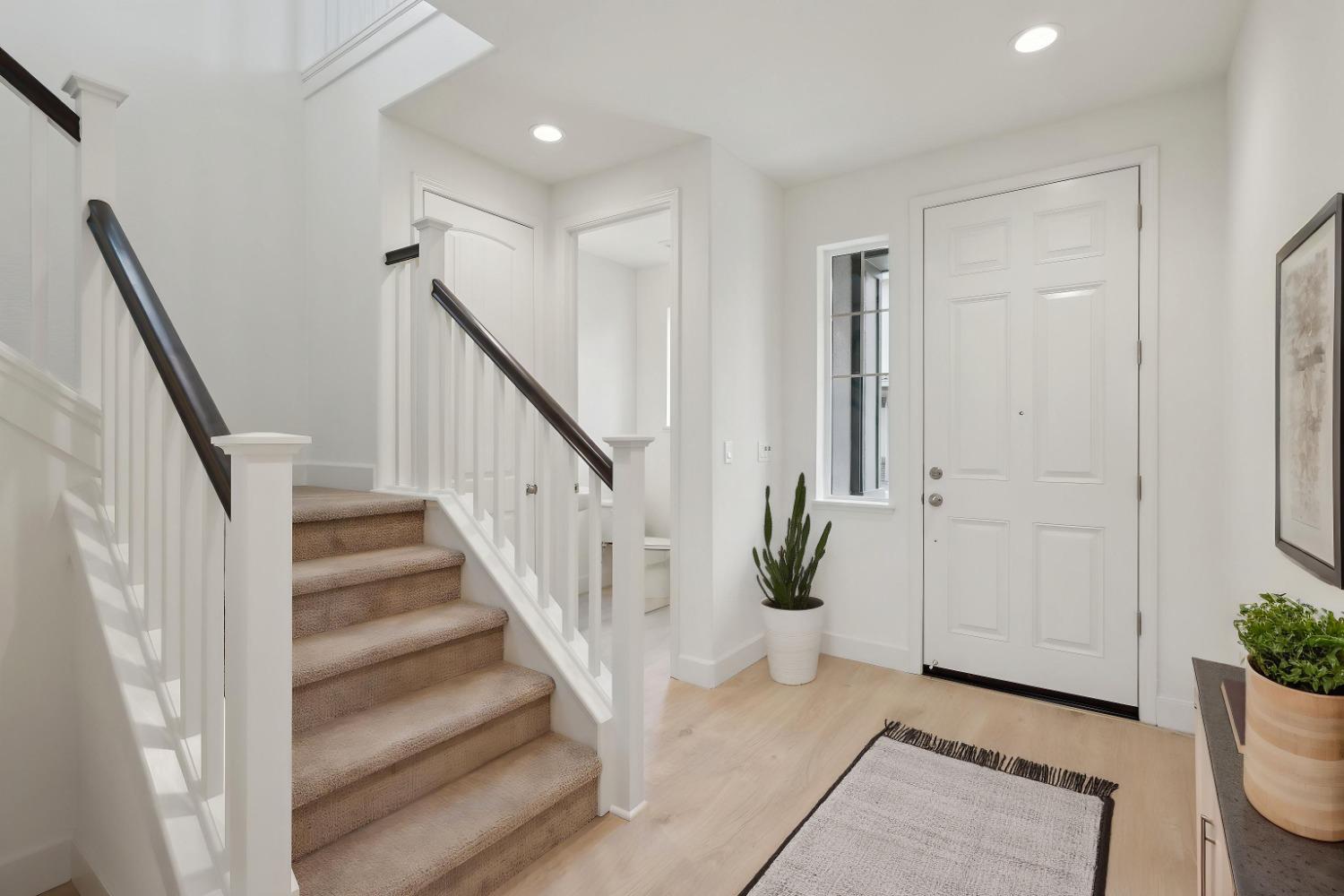 Detail Gallery Image 8 of 15 For 278 Mindy Way, Pittsburg,  CA 94565 - 3 Beds | 2/1 Baths