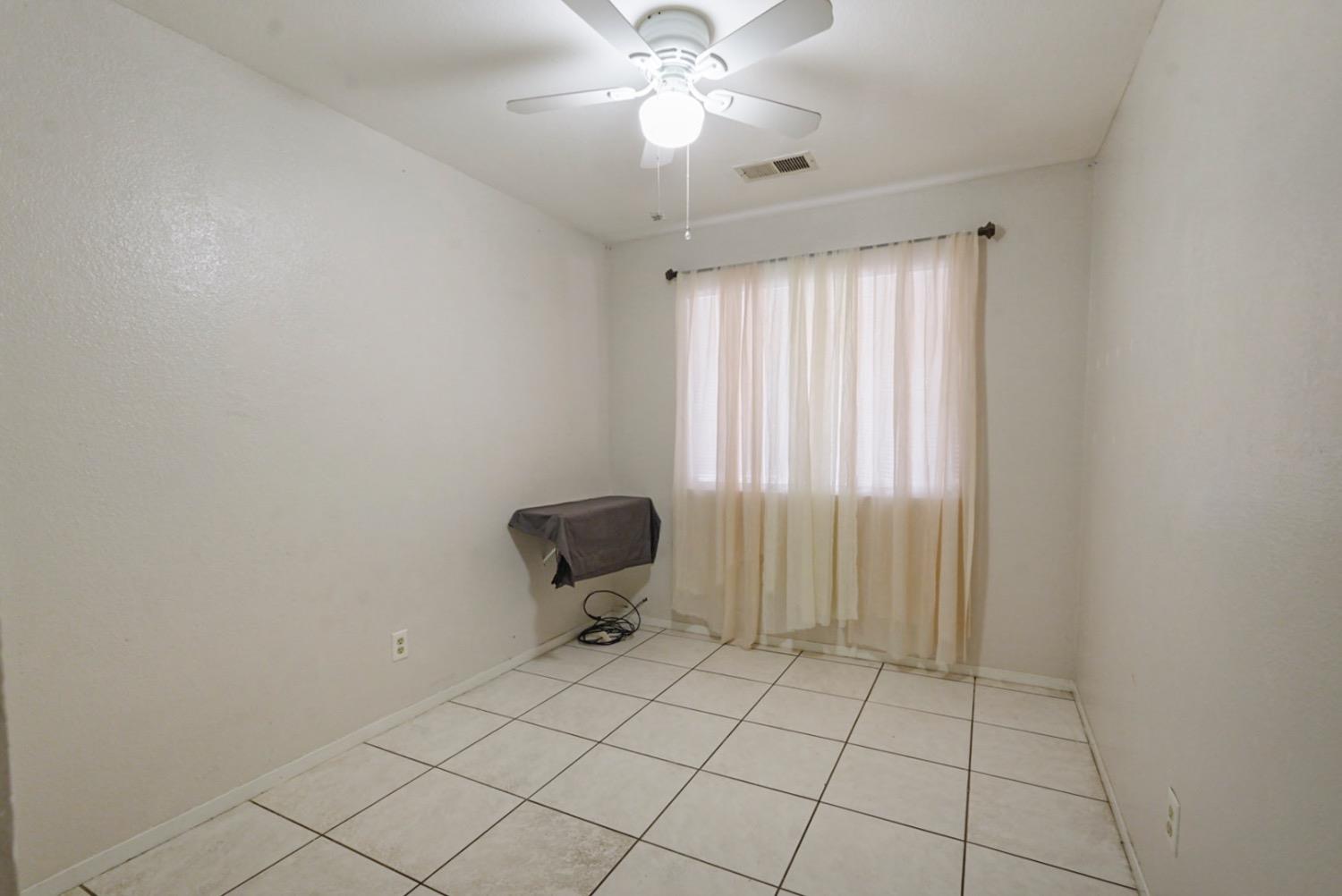 Detail Gallery Image 24 of 34 For 2349 Pinedale Ave, Merced,  CA 95348 - 3 Beds | 2 Baths