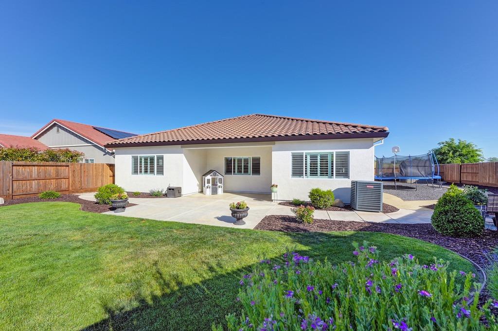 Detail Gallery Image 47 of 61 For 7517 Sobon Ln, Rancho Murieta,  CA 95683 - 4 Beds | 2/1 Baths