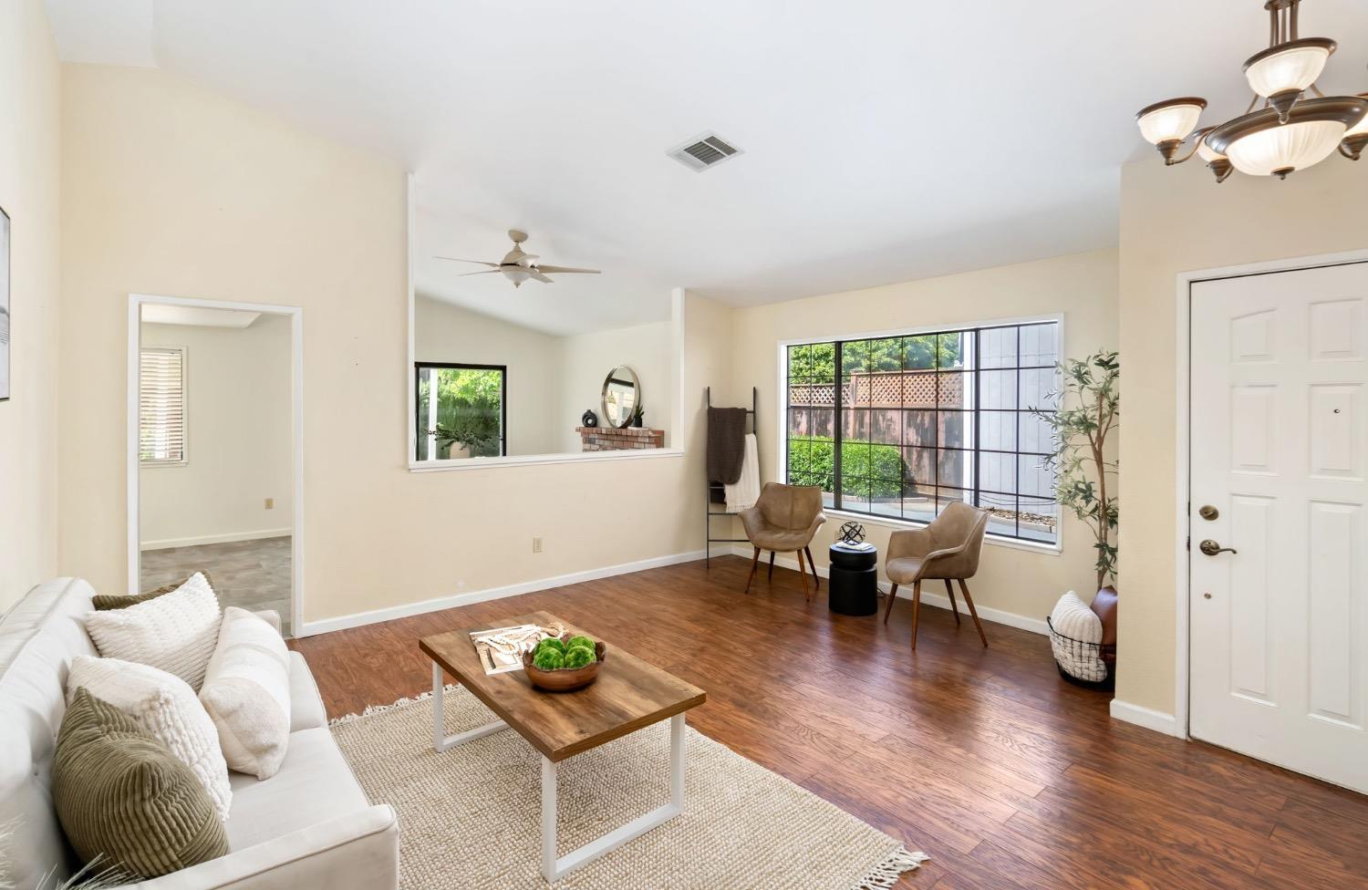 Detail Gallery Image 2 of 45 For 629 Azores Cir, Bay Point,  CA 94565 - 3 Beds | 2 Baths