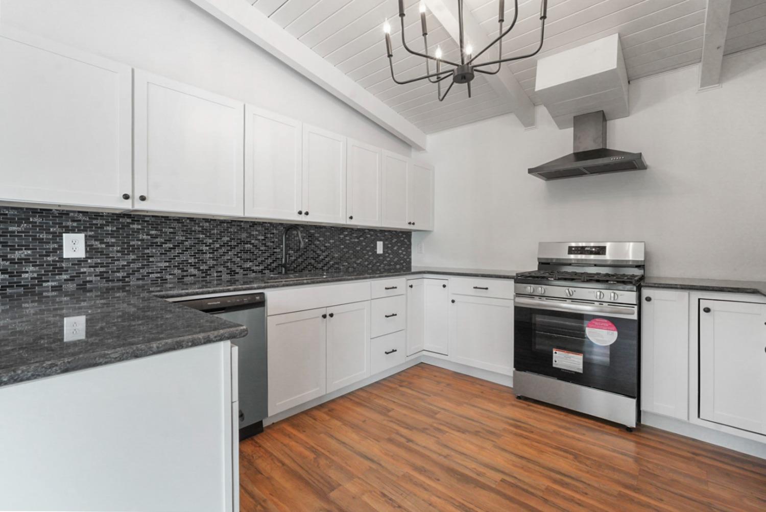 Detail Gallery Image 11 of 31 For 16310 Jacksonville Rd, Jamestown,  CA 95327 - 3 Beds | 1 Baths