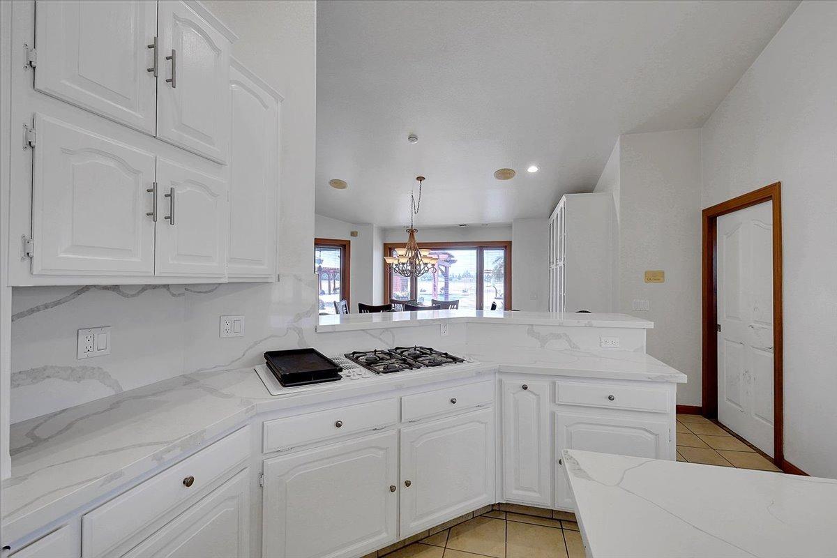 Detail Gallery Image 36 of 99 For 1721 Starr St, Yuba City,  CA 95993 - 5 Beds | 3 Baths