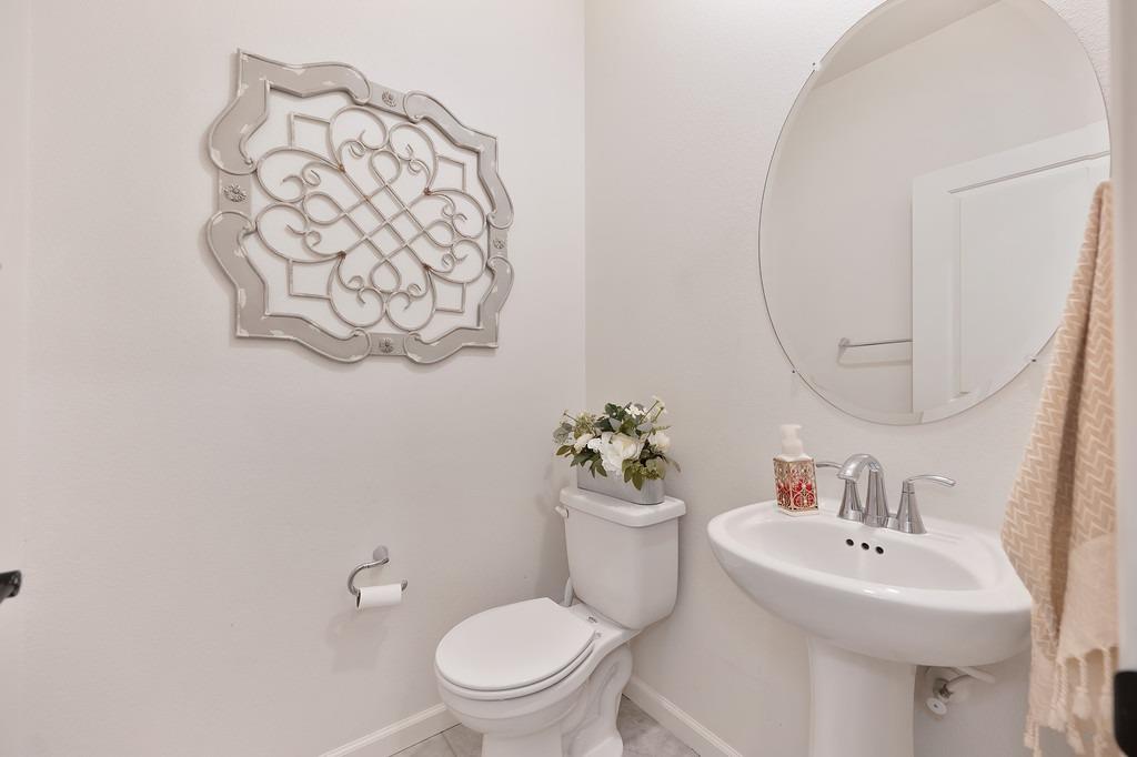 Detail Gallery Image 37 of 61 For 7517 Sobon Ln, Rancho Murieta,  CA 95683 - 4 Beds | 2/1 Baths
