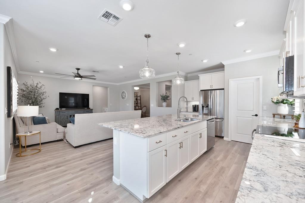 Detail Gallery Image 16 of 61 For 7517 Sobon Ln, Rancho Murieta,  CA 95683 - 4 Beds | 2/1 Baths