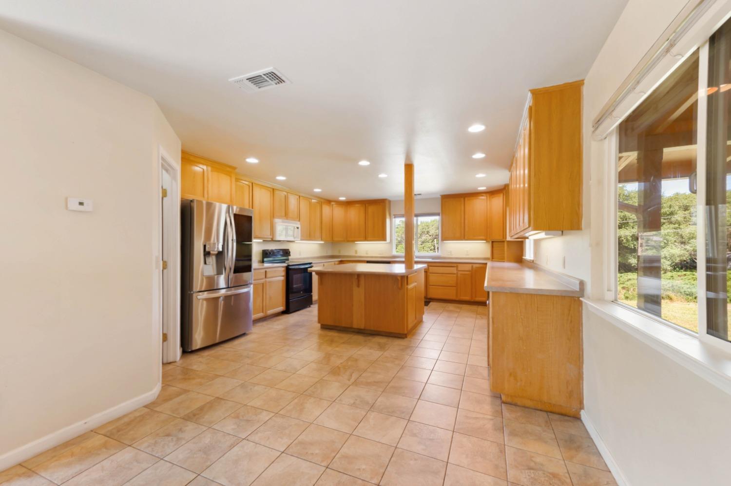 Detail Gallery Image 18 of 33 For 1020 Mount Ida Rd, Oroville,  CA 95966 - 3 Beds | 2/1 Baths