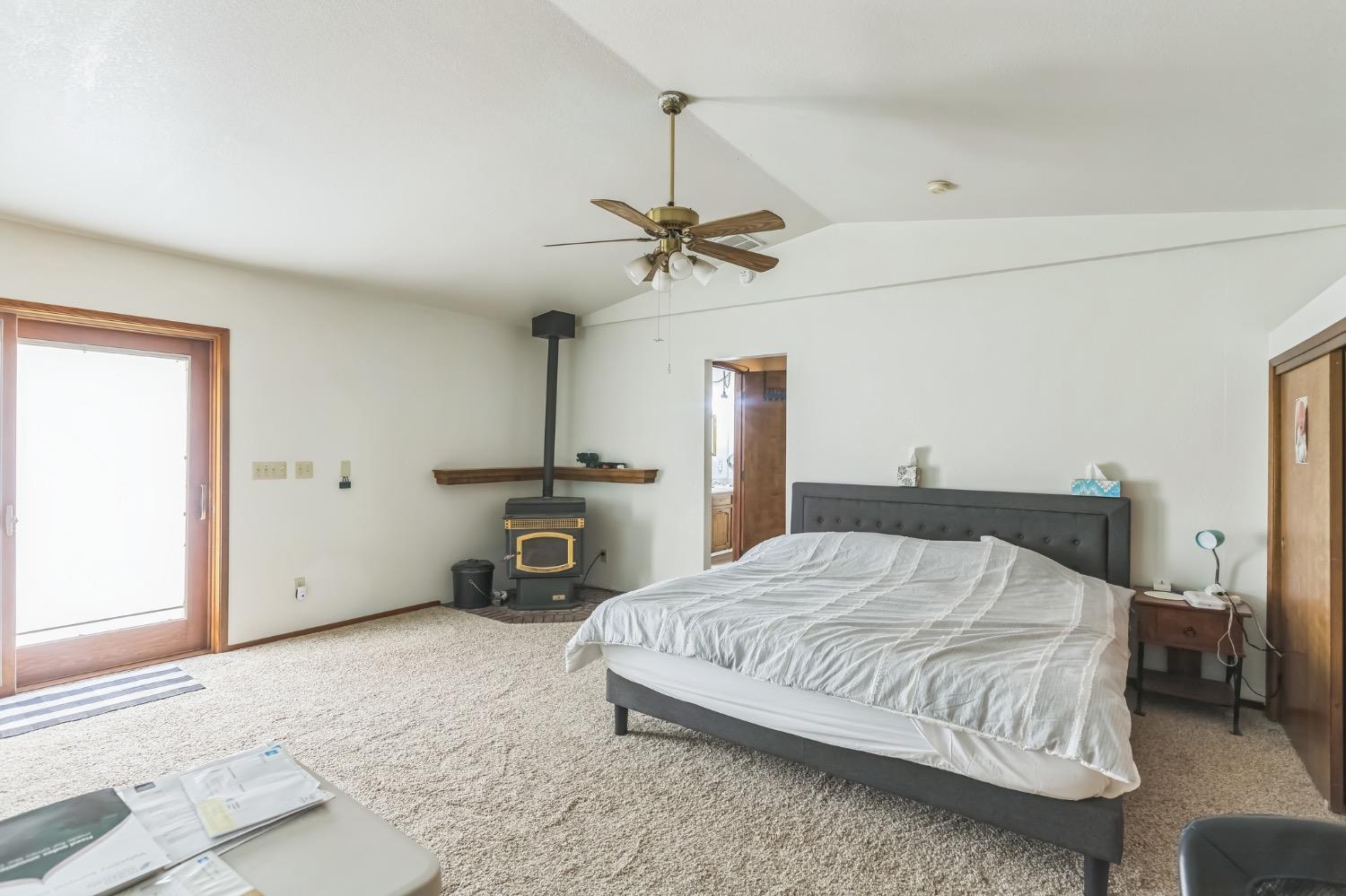 Detail Gallery Image 22 of 52 For 5416 Royal Oaks Dr, Oroville,  CA 95966 - 3 Beds | 2/1 Baths