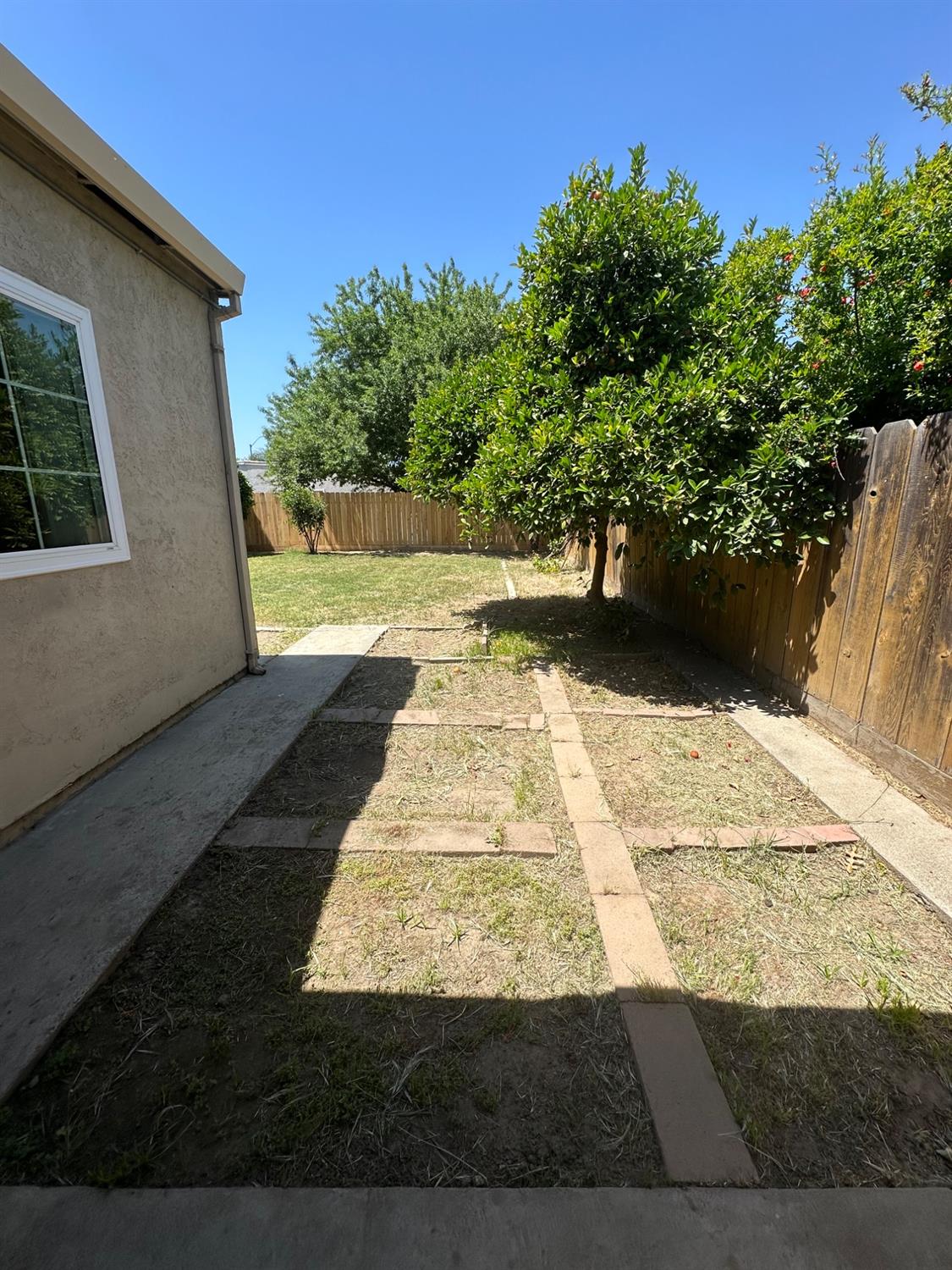 Sierra Madre Drive, Modesto, California image 19
