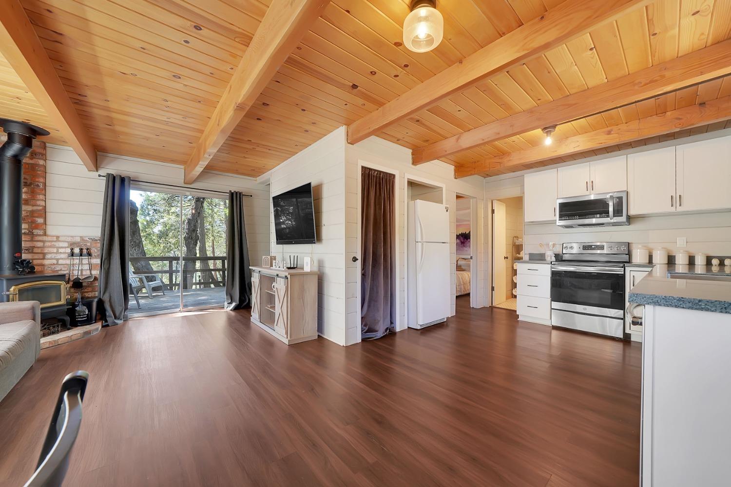 Detail Gallery Image 5 of 27 For 19353 Ponderosa Dr, Volcano,  CA 95689 - 2 Beds | 1 Baths