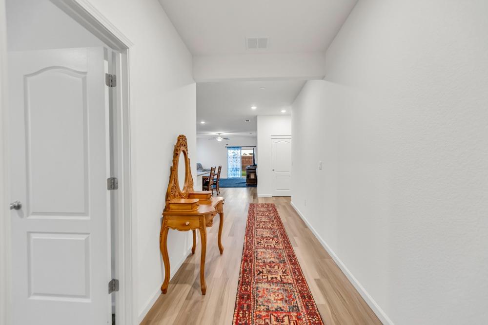 Detail Gallery Image 8 of 41 For 2309 Redhaven St, Linda,  CA 95901 - 4 Beds | 2 Baths