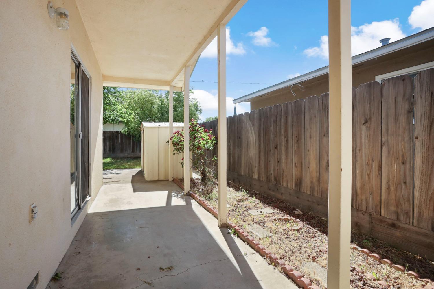 Detail Gallery Image 27 of 33 For 1806 Larkspur Ln, Ceres,  CA 95307 - 3 Beds | 2 Baths