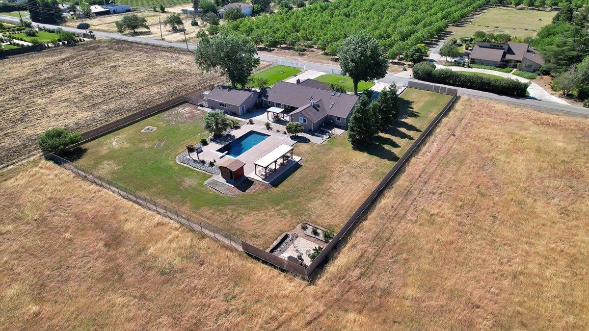 Detail Gallery Image 91 of 99 For 1721 Starr St, Yuba City,  CA 95993 - 5 Beds | 3 Baths