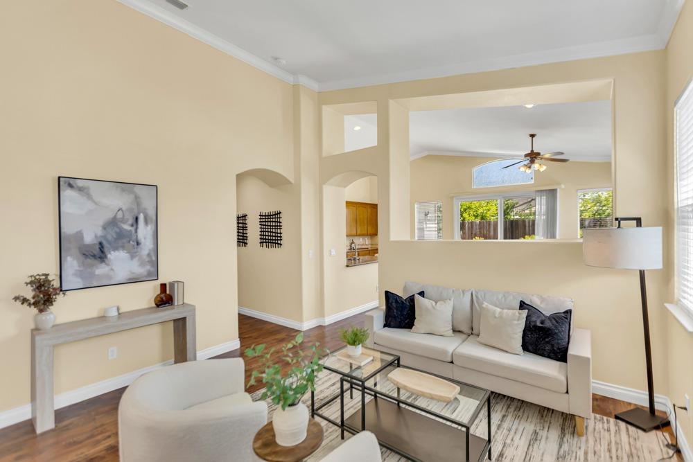 Detail Gallery Image 3 of 35 For 3573 Bardolino Way, Rancho Cordova,  CA 95670 - 4 Beds | 2 Baths