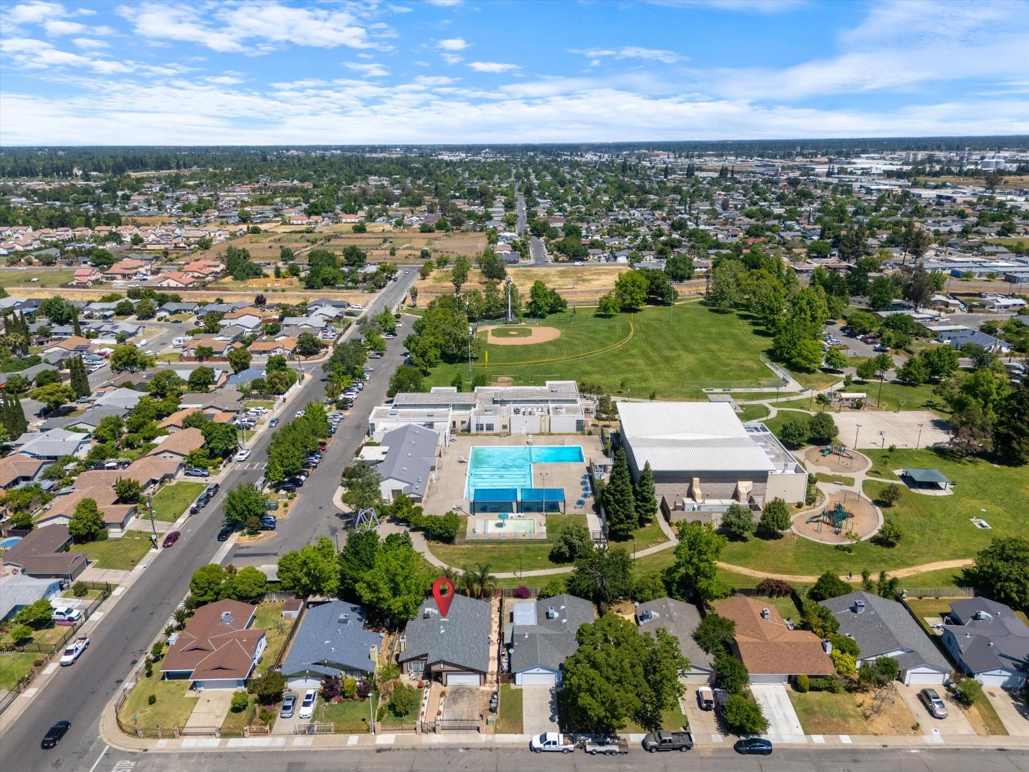 Detail Gallery Image 27 of 32 For 7637 Maralee Way, Sacramento,  CA 95824 - 4 Beds | 2 Baths