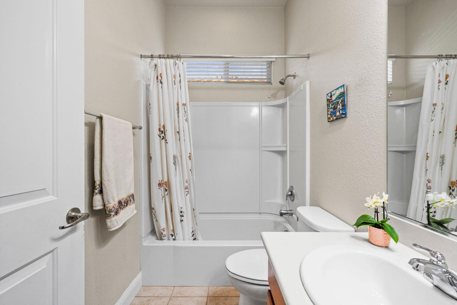 Detail Gallery Image 32 of 54 For 2081 Abby Gate Dr, Roseville,  CA 95747 - 3 Beds | 2 Baths