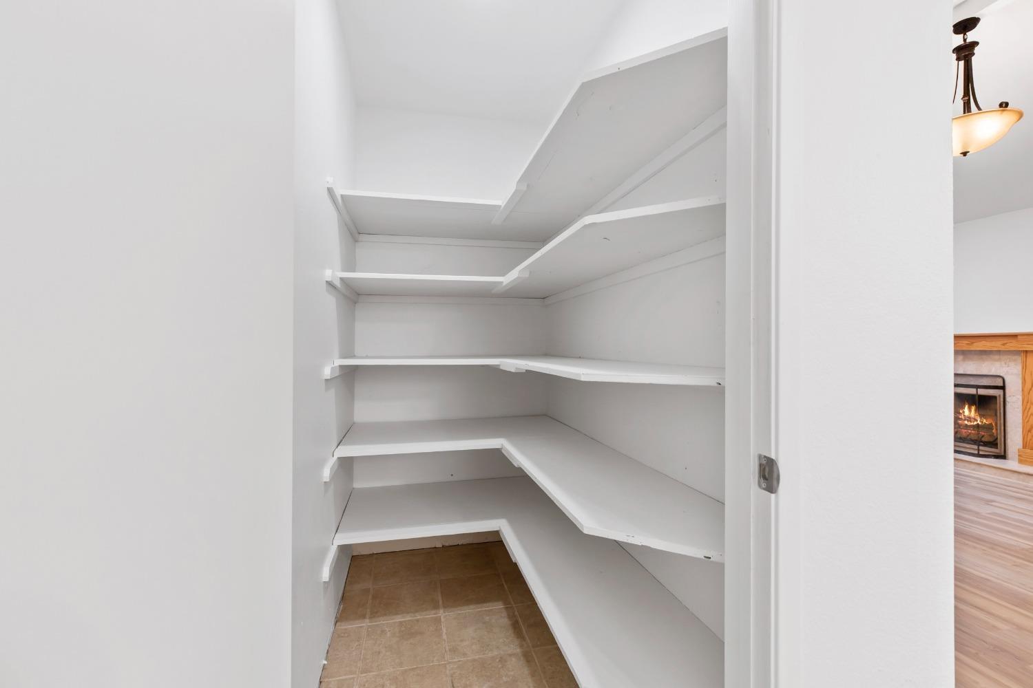 Detail Gallery Image 13 of 42 For 766 Meadowlark Ave, Los Banos,  CA 93635 - 3 Beds | 2 Baths