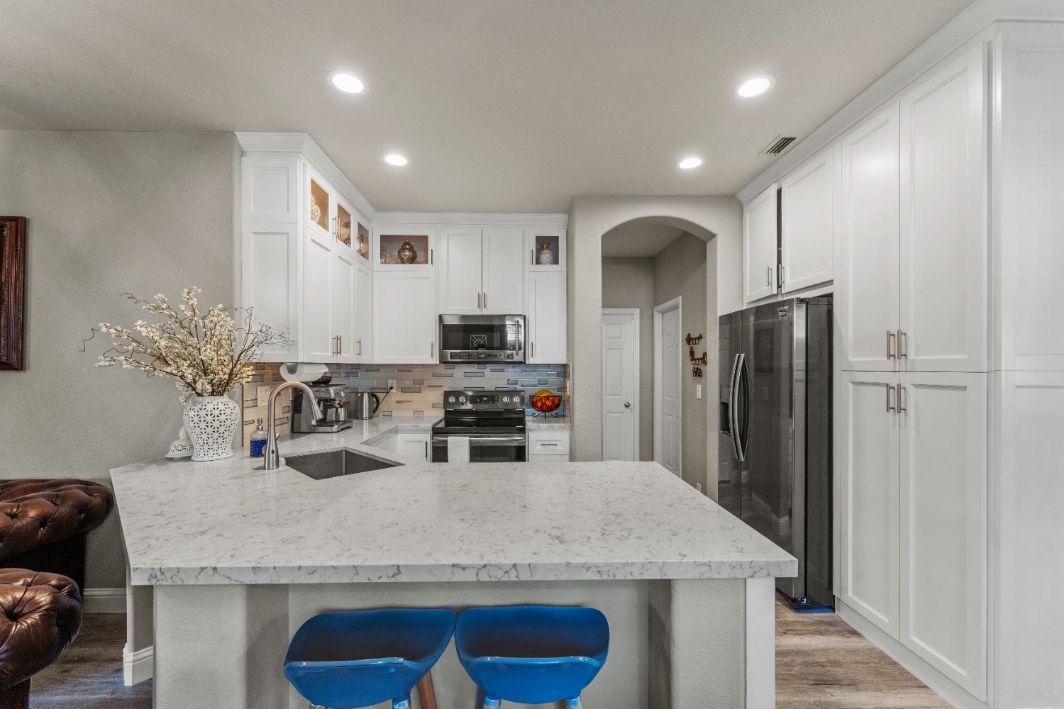 Detail Gallery Image 12 of 31 For 5844 Blue Beech Ct, Antelope,  CA 95843 - 4 Beds | 2 Baths