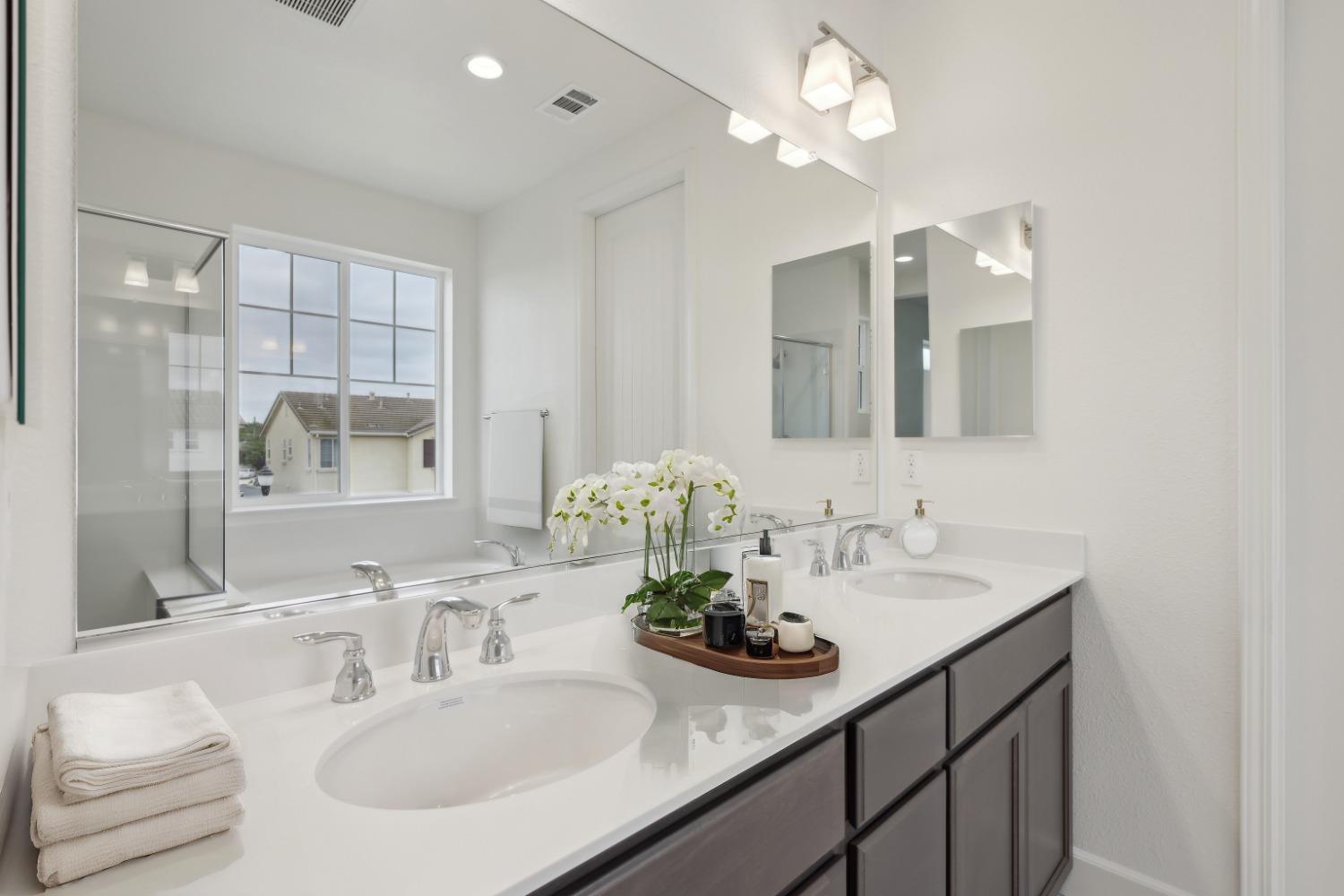 Detail Gallery Image 5 of 15 For 278 Mindy Way, Pittsburg,  CA 94565 - 3 Beds | 2/1 Baths