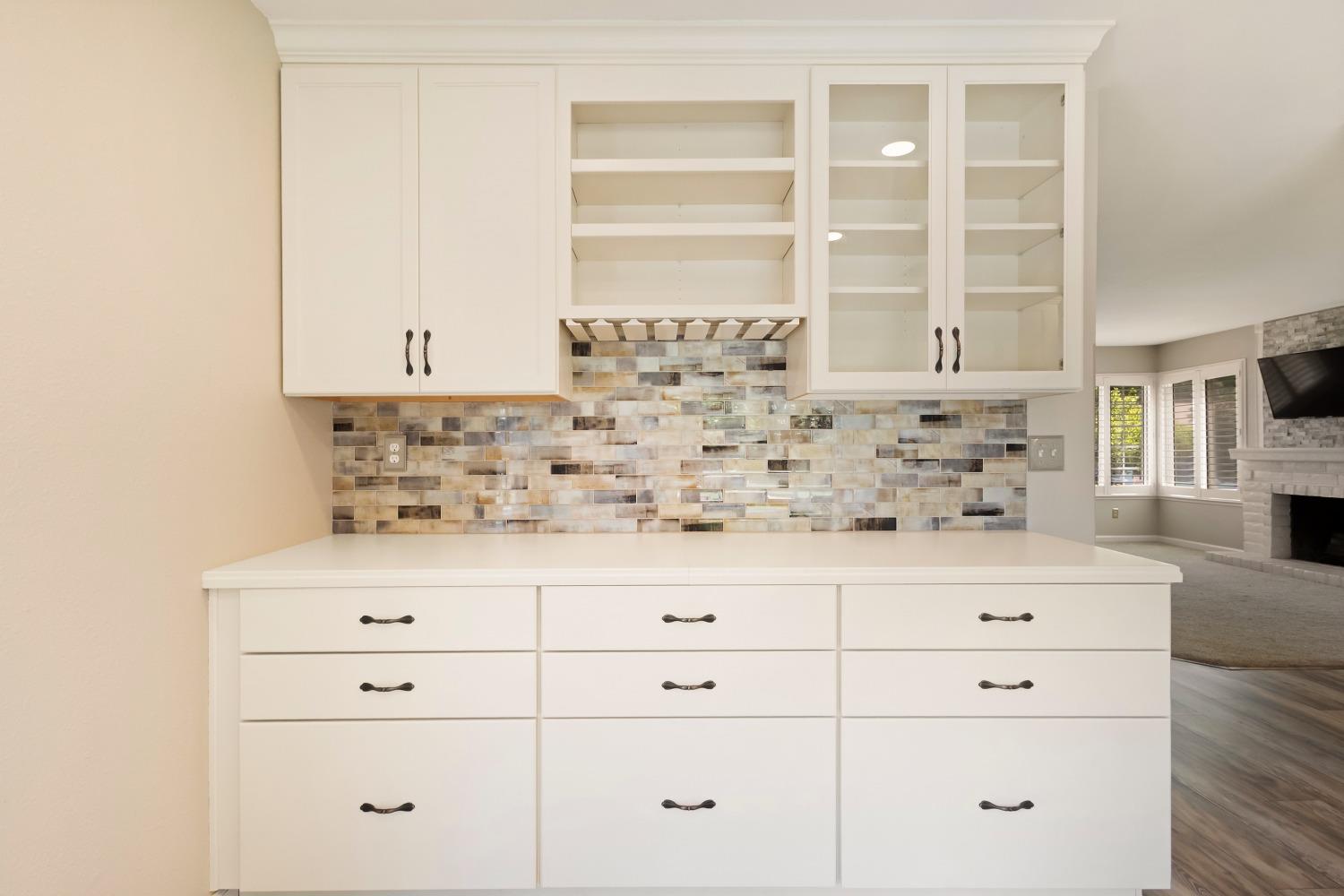 Detail Gallery Image 17 of 52 For 6627 Creekmont Way, Citrus Heights,  CA 95621 - 4 Beds | 2/1 Baths