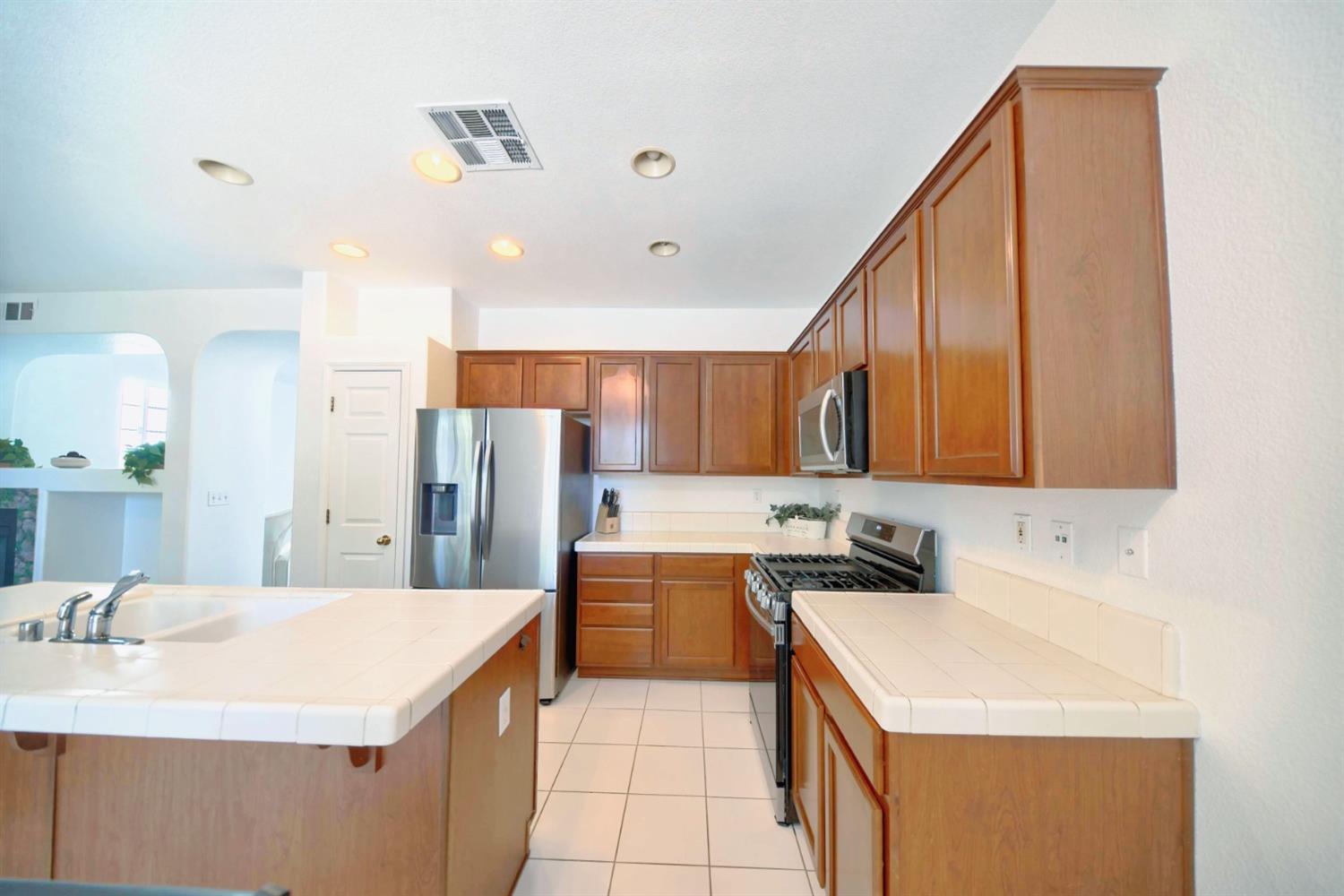 Detail Gallery Image 29 of 99 For 8061 Shay Circle Cir, Stockton,  CA 95212 - 4 Beds | 2/1 Baths