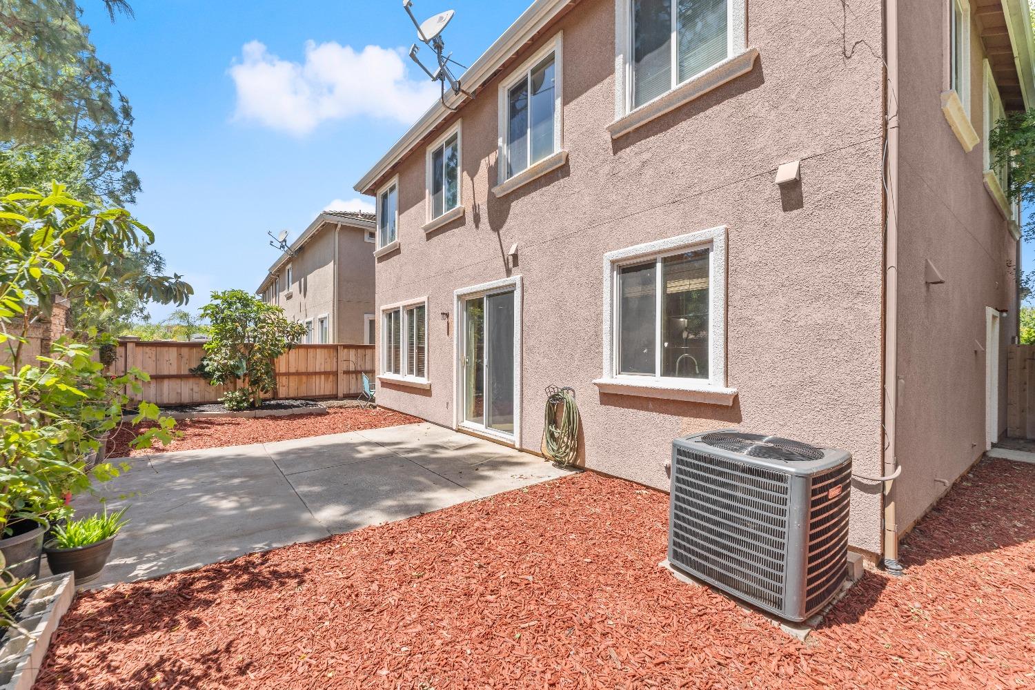 Detail Gallery Image 42 of 54 For 3034 Trap Rock Way, Sacramento,  CA 95835 - 3 Beds | 2/1 Baths