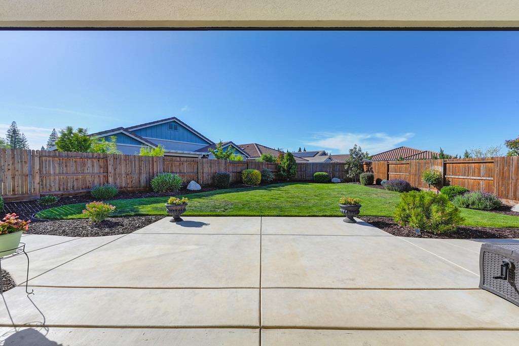 Detail Gallery Image 42 of 61 For 7517 Sobon Ln, Rancho Murieta,  CA 95683 - 4 Beds | 2/1 Baths