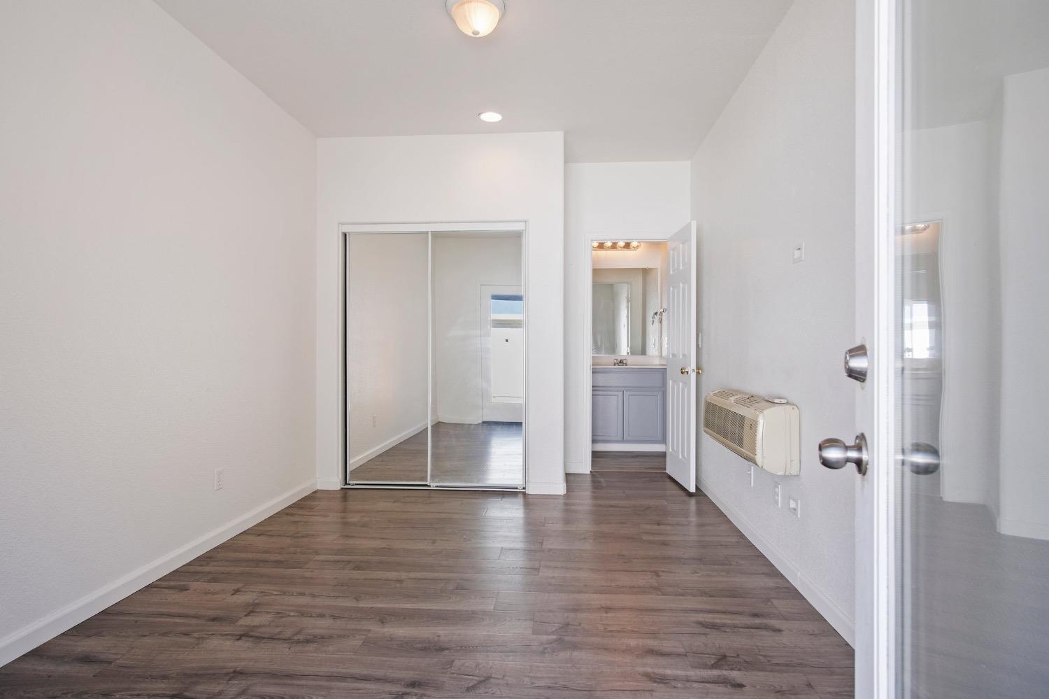 Detail Gallery Image 32 of 36 For 456 Meadow Creek Dr, Patterson,  CA 95363 - 5 Beds | 4/1 Baths
